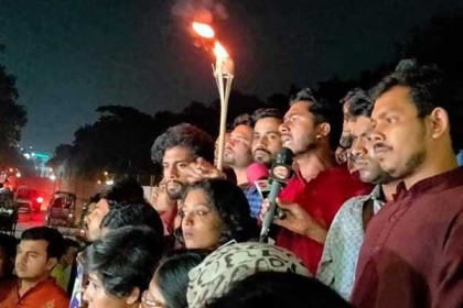 জাবি ভিসিকে অপসারণের দাবি ভিপি নুরের