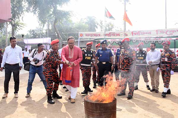 রাজশাহীতে ফায়ার সার্ভিস ও সিভিল ডিফেন্স সপ্তাহ শুরু