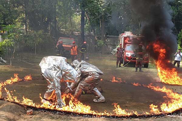নাটোরে ফায়ার সার্ভিস ও সিভিল ডিফেন্স সপ্তাহের উদ্বোধন