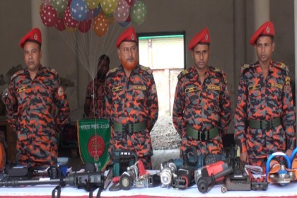 নরসিংদীতে ফায়ার সার্ভিস ও সিভিল ডিফেন্স সপ্তাহ উদযাপন