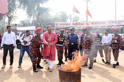 রাজশাহীতে ফায়ার সার্ভিস ও সিভিল ডিফেন্স সপ্তাহ শুরু