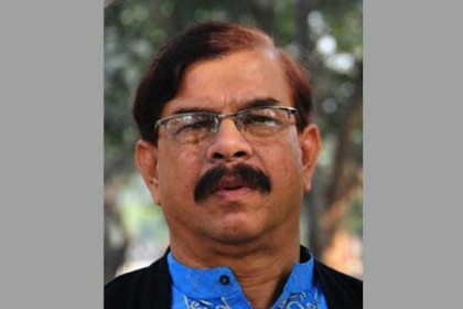 জাবি ভিসিকে রাতের অন্ধকারে বোরকা পরে পালাতে হবে: মান্না