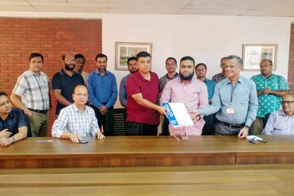 শিক্ষার্থীদের জন্য তিন রুটে বাস চালাবে এমইউ