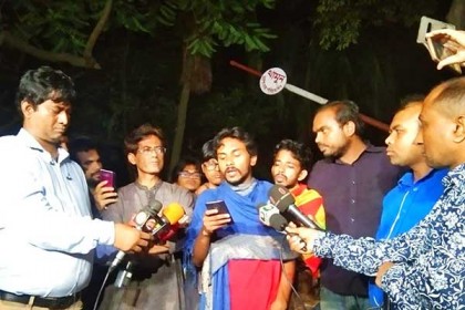 আগামীকাল প্রধানমন্ত্রীর কাছে প্রমাণ জমা দেওয়া হবে: জাবি আন্দোলনের নেতা