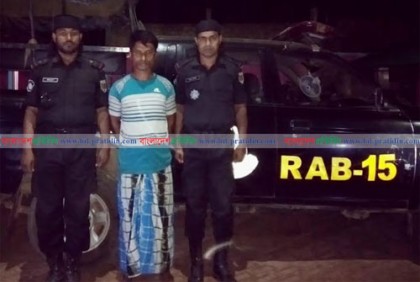 টেকনাফে ইয়াবাসহ এক রোহিঙ্গা আটক
