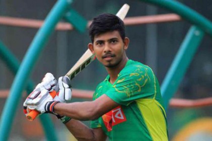 জরুরি ভিত্তিতে দেশে ফিরছেন মোসাদ্দেক