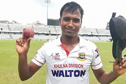 রুবেলের বিধ্বংসী বোলিং, একাই নিলেন ৭ উইকেট!