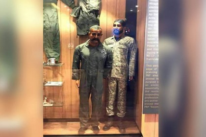 পাকিস্তান জাদুঘরে অভিনন্দনের মূর্তি বসানো নিয়ে ভারতীয়দের ক্ষোভ 