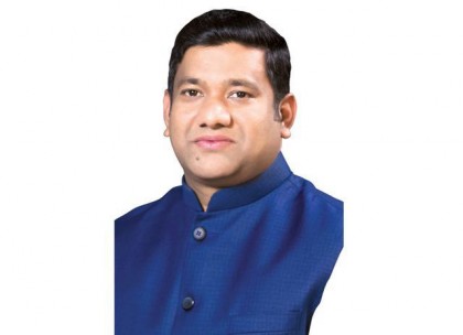 সাহসী সিদ্ধান্ত নেওয়ায় দোলনকে অভিনন্দন