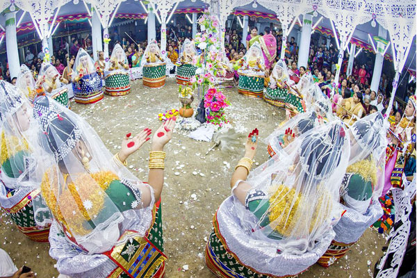 আজ কমলগঞ্জে রাস উৎসব