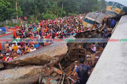 ট্রেন চালানো নিয়ে একে অপরের দায় চাপালেন লোকো মাস্টার ও সহকারী