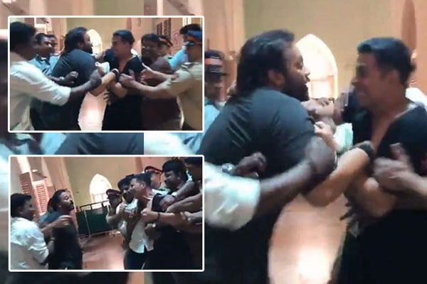 সেটে পরিচালকের সঙ্গে অক্ষয়ের 'হাতাহাতি', ভিডিও ভাইরাল