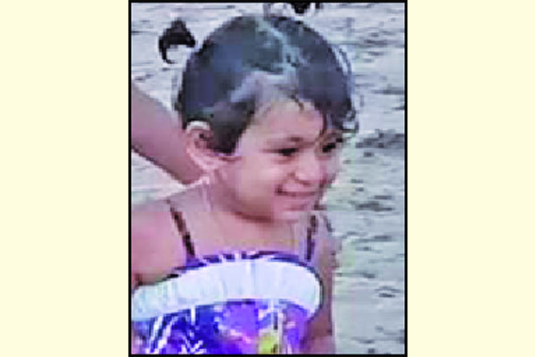 ছোঁয়া মণিকে দেখে কাঁদছে সবাই