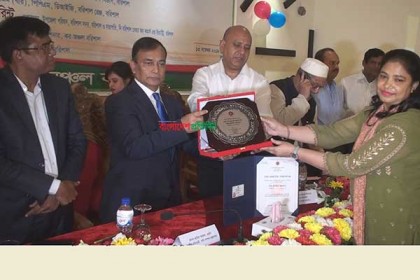 বরিশাল বিভাগে ৪ ক্যাটাগরিতে ৪৯ জনকে সেরা করদাতা সম্মাননা