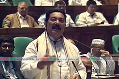 নূর হোসেনকে নিয়ে কটূক্তি করায় সংসদে ক্ষমা চাইলেন রাঙ্গা