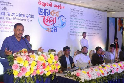 'কর দিয়ে কেউ গরিব হয় না'