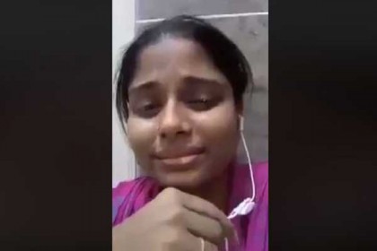 অবশেষে দেশে ফিরলেন সৌদিতে নির্যাতনের শিকার সেই সুমি