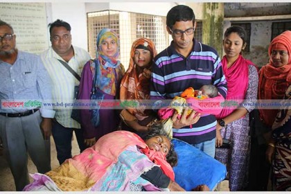 বাজারে সন্তান জন্ম দিলেন মানসিক ভারসাম্যহীন নারী!