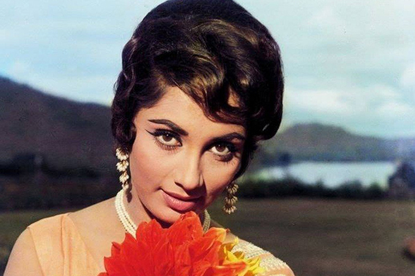 ভাগ্যের নির্মম পরিহাস, সবচেয়ে দামি নায়িকার শেষজীবন কাটে অন্যের বাড়িতে