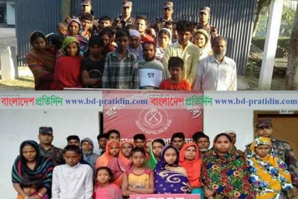 ভারতে অনুপ্রবেশকালে বেনাপোল সীমান্তে 
নারী ও শিশুসহ আটক ৫৪