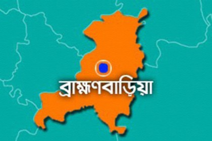 ব্রাহ্মণবাড়িয়া-ঢাকার বাস আটকে দিচ্ছেন ভৈরবের শ্রমিকরা
