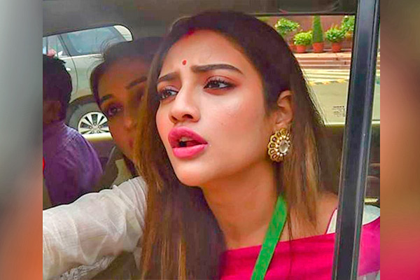 নাইট পার্টিতে অসুস্থ হওয়া নিয়ে বিতর্ক, নুসরাত বললেন গুজব