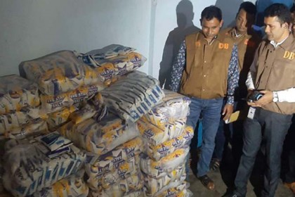 মুনাফার লোভে ৭ হাজার কেজি লবণ মজুদ প্রবাসীর, অতঃপর...