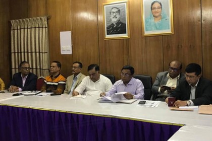 ৭ মাস সময় পেলেন পরিবহন মালিক-শ্রমিকরা, ধর্মঘট স্থগিত