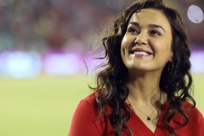 ফিরলেন প্রীতি জিনতা