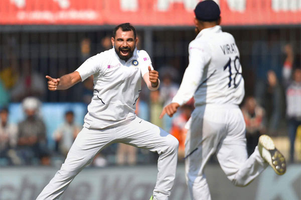 ৪ উইকেট হারিয়ে ব্যাটিং বিপর্যয়ে বাংলাদেশ