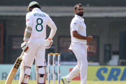 ৬ উইকেট হারিয়ে ধুঁকছে বাংলাদেশ