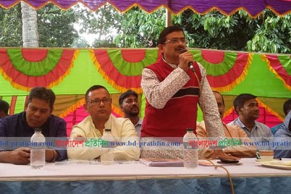 'আওয়ামী লীগের কবলে পড়ে গণতন্ত্র আজ মৃত্যু পথযাত্রী' 