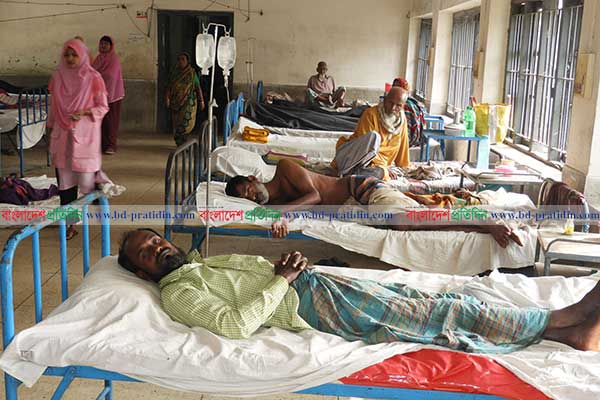 বগুড়ার নন্দীগ্রামে পান্তা খেয়ে ৯ শ্রমিক অসুস্থ  