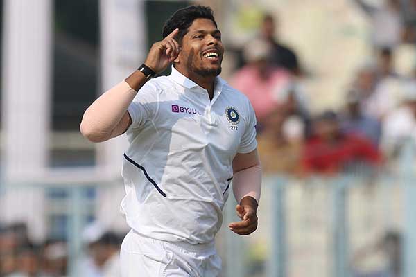 উমেশ যাদব একাই নিলেন ৫ উইকেট