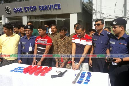 কুমিল্লায় ৩২০০০পিস ইয়াবা ও অস্ত্র উদ্ধার