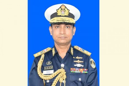 জাপান সফর শেষে দেশে ফিরেছেন কোস্ট গার্ড মহাপরিচালক