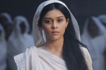 বিধবা বিয়ের ধুম পড়েছে যেখানে!