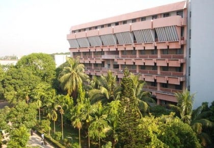 বুয়েটে সকল রাজনৈতিক সংগঠনের কার্যক্রম নিষিদ্ধ