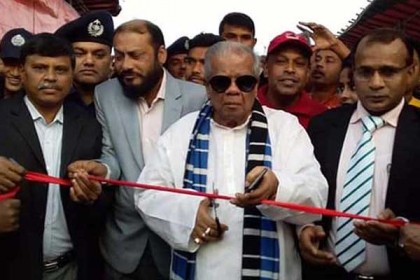 ঝালকাঠির ডিসি পার্কে মাসব্যাপী তাঁত ও বস্ত্র মেলা