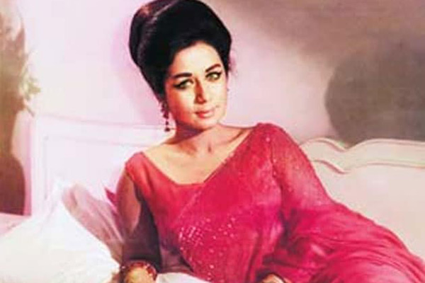 সময়ের সেরা নায়িকা হয়েও যে কারণে আজীবন বিয়ে করেননি নন্দা