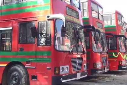 দিনাজপুরে বাধার মুখে রাস্তায় চলতে পারছে না বিআরটিসির বাস