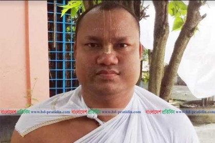 ফরিদপুরে ব্রহ্মচারী আত্মহত্যা প্ররোচনায় মামলা, আটক ৩