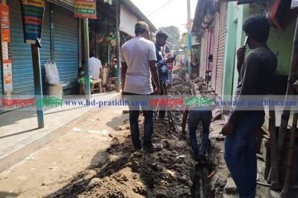 আশুলিয়ায় ২৫০০ অবৈধ গ্যাস সংযোগ বিচ্ছিন্ন