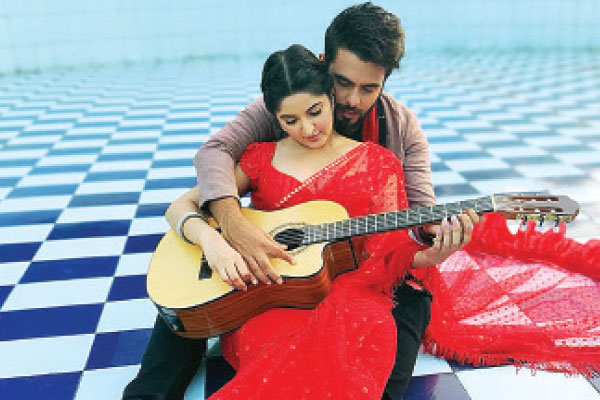 সিয়াম-পরীর প্রথম প্রেমের গান