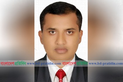 অবশেষে সেই আলোচিত কোটিপতি পিয়ন গ্রেফতার