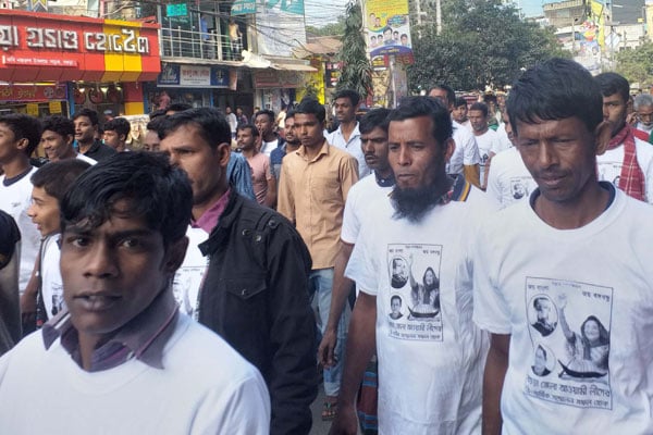 বগুড়ায় আওয়ামী লীগের সম্মেলন স্থলে নেতাকর্মীদের ঢল