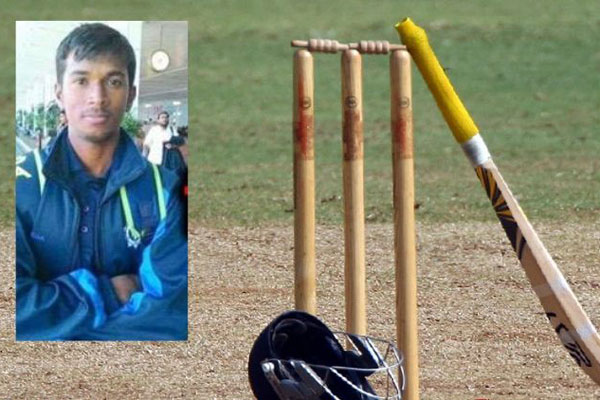 খেলতে খেলতে মাঠেই হার্ট অ্যাটাকে ক্রিকেটারের মৃত্যু