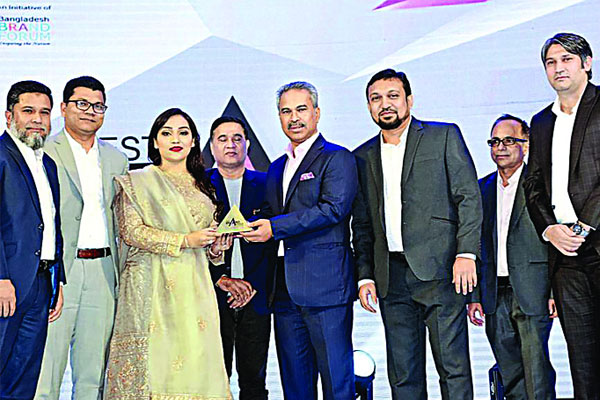 বেস্ট ব্র্যান্ড অ্যাওয়ার্ড পেল বসুন্ধরা টিস্যু