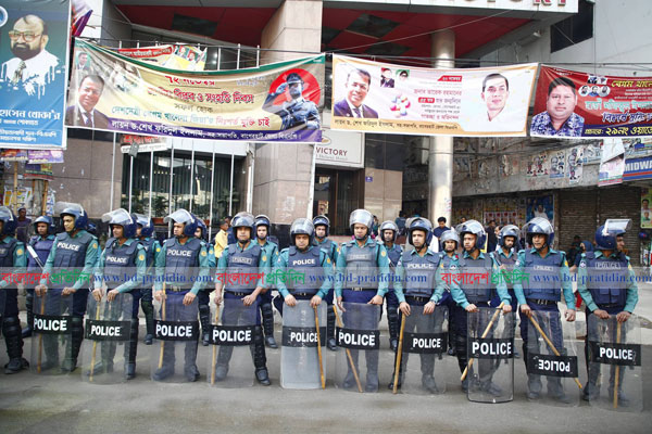বিএনপির শোভাযাত্রা পণ্ড, নয়াপল্টনে কড়া নিরাপত্তা 