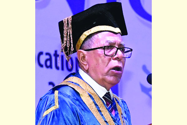 দিনে সরকারি রাতে বেসরকারি বিশ্ববিদ্যালয় কাম্য নয় : রাষ্ট্রপতি